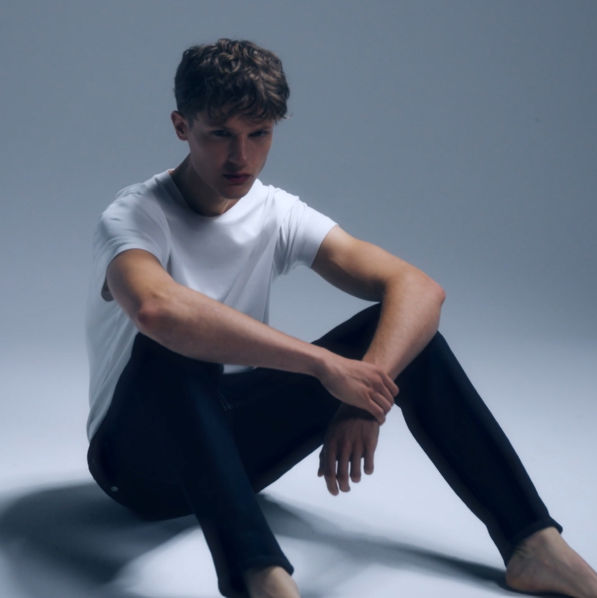 BOSS_SP25_JEANS_MAINE_MW_LOOK_1, 